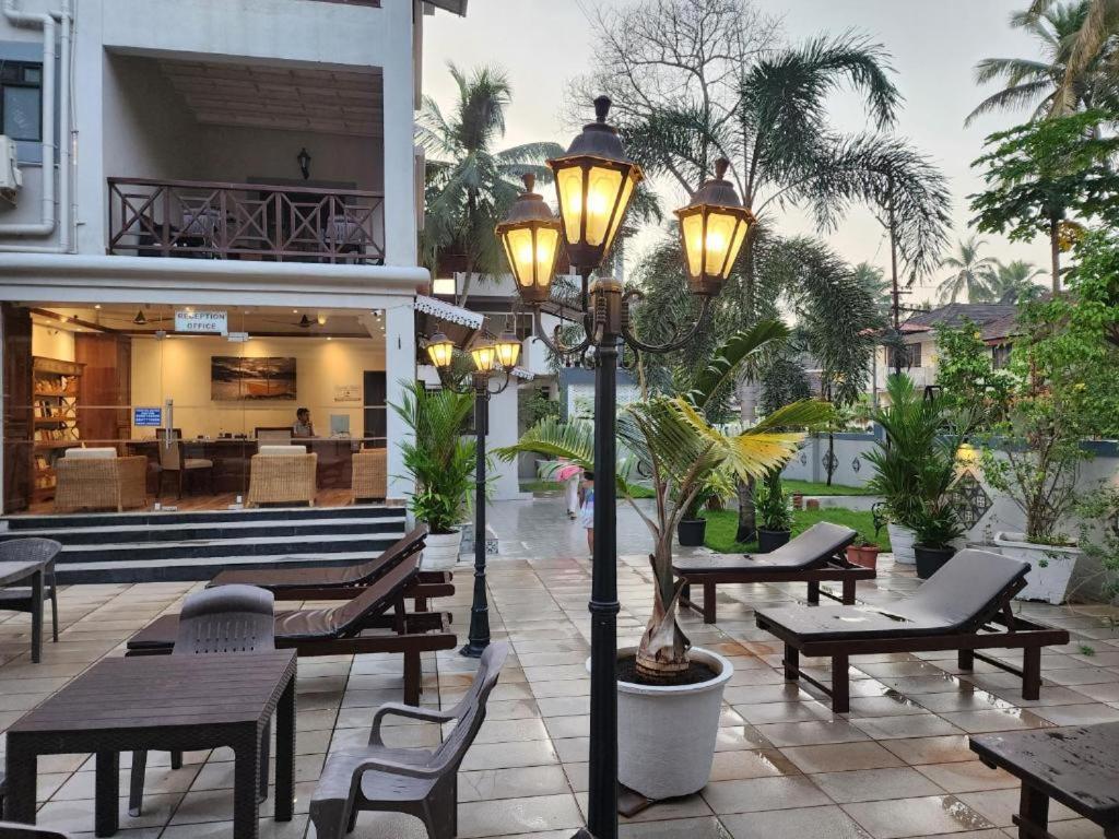 Coastal Suites Apart Hotel ---- 8 Minutes Walk To Beach Benaulim Exterior foto