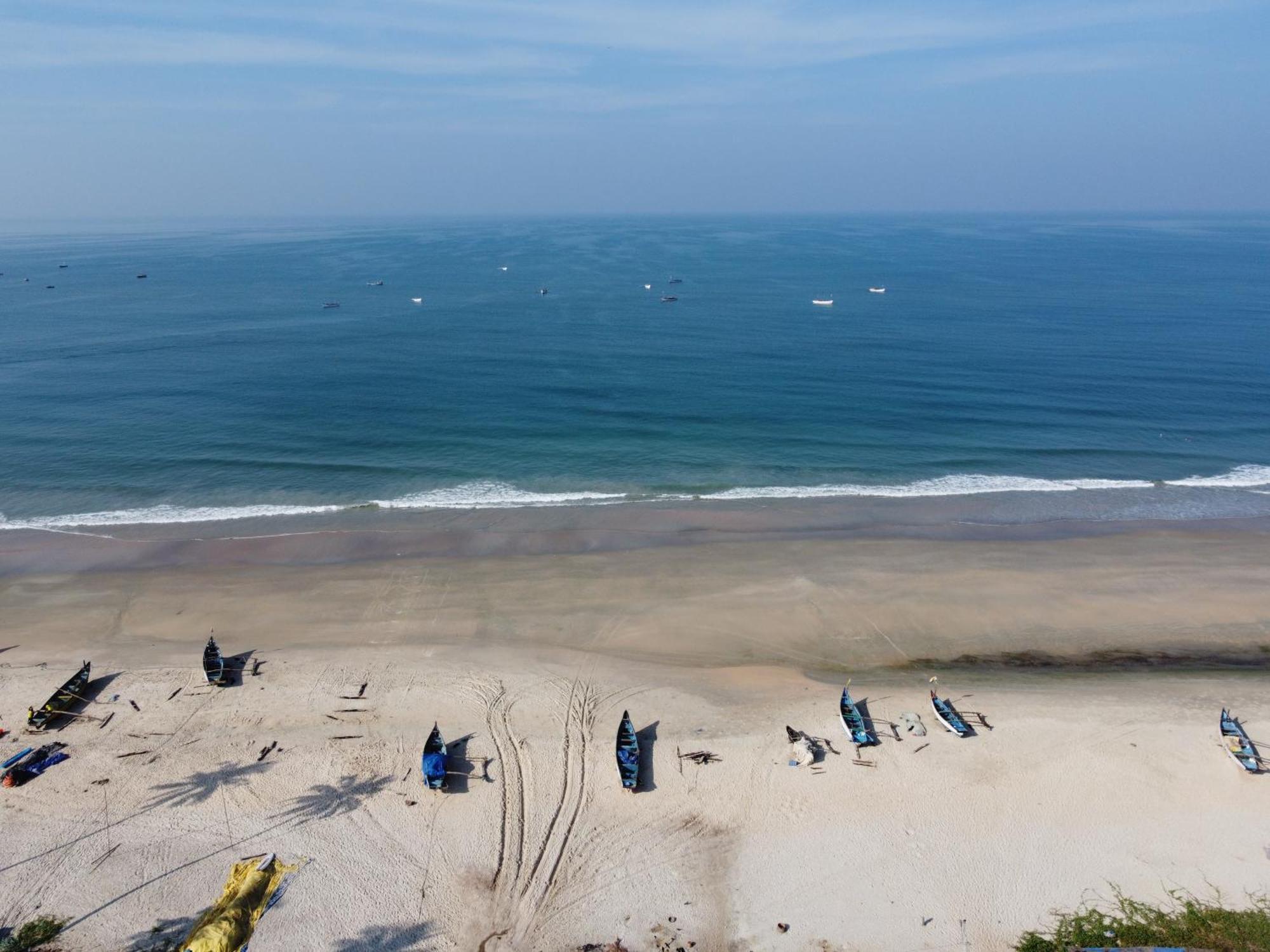 Coastal Suites Apart Hotel ---- 8 Minutes Walk To Beach Benaulim Exterior foto